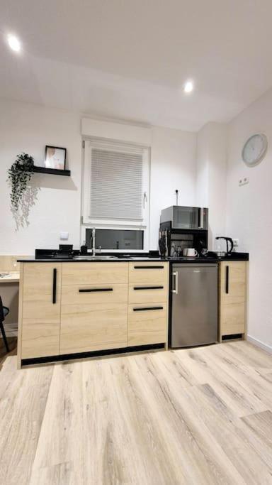 Tiny-home-stil Rhein-nah Und Verkehrsanbindung Apartment Wiesbaden